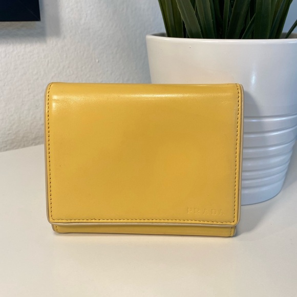PRADA Vintage Leather Compact Trifold Wallet In Box Rare - Picture 4 of 15